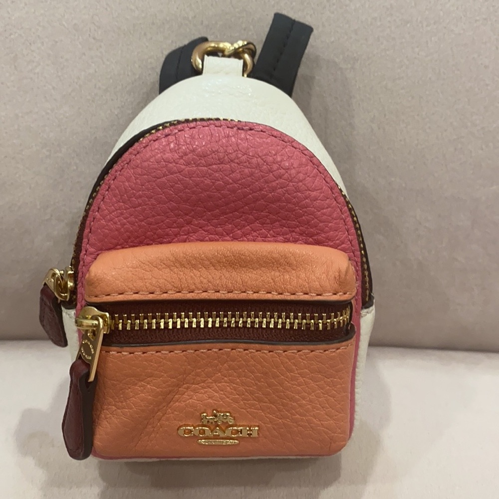 Authentic Coach Backpack Coin purse - Picture 3 of 13